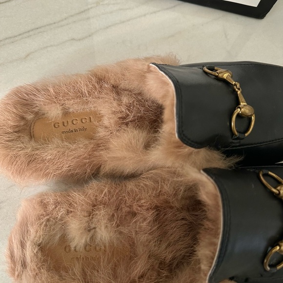 Gucci Black Leather Fur Loafers with Gold Horsebit! Rocking PROM shoes! - Picture 5 of 6